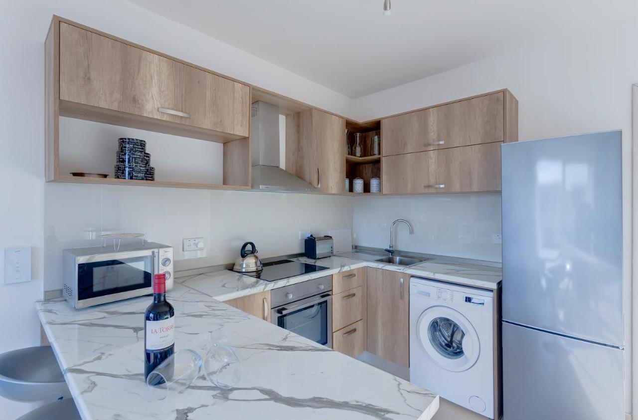 Centric And Modern Penthouse Close To Amenities Msida Ngoại thất bức ảnh